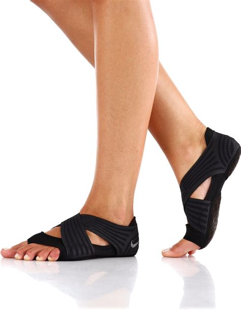 pilates shoes with arch support.